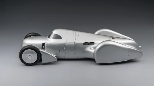 Audi воссоздала рекордный автомобиль 1935 года