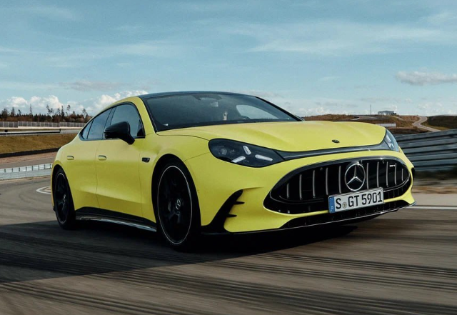 Mercedes-AMG представил электрический суперкар мощностью почти 1200 лошадиных сил