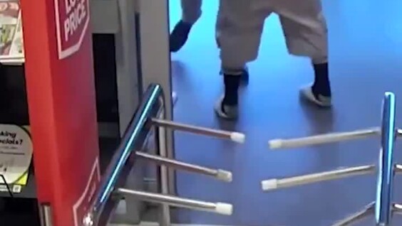 
        Попытка кражи в&nbsp;магазине обернулась неожиданным поворотом    