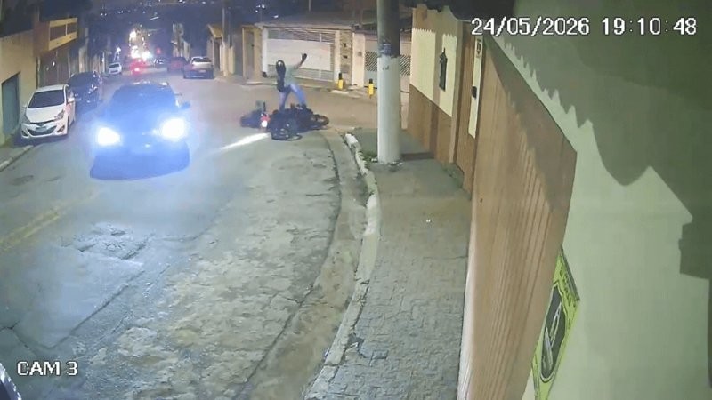 
        Грабители на&nbsp;мотоциклах устроили засаду, но&nbsp;всё&nbsp;пошло не&nbsp;по&nbsp;плану    