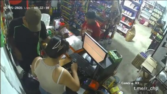 
        Покупатель напал с&nbsp;мачете на&nbsp;грабителя    