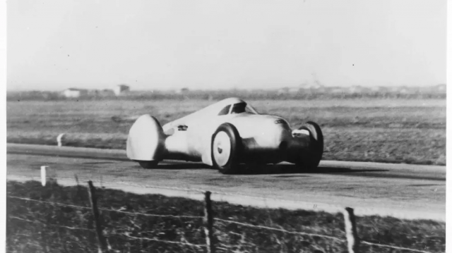 Audi воссоздала рекордный автомобиль 1935 года
