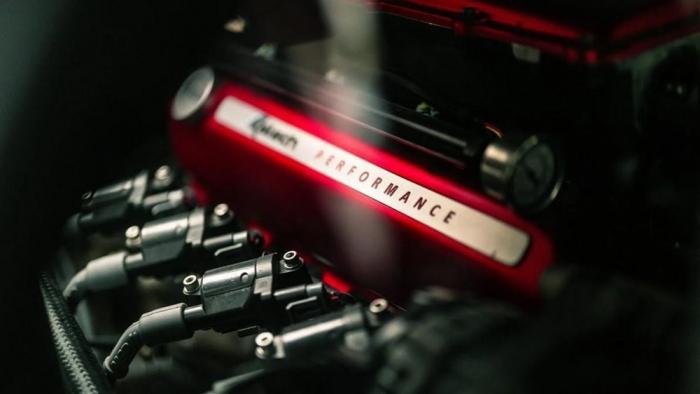 Тюнеры построили 6-колёсную Ferrari Testarossa Тюнеры построили 6-колёсную Ferrari Testarossa