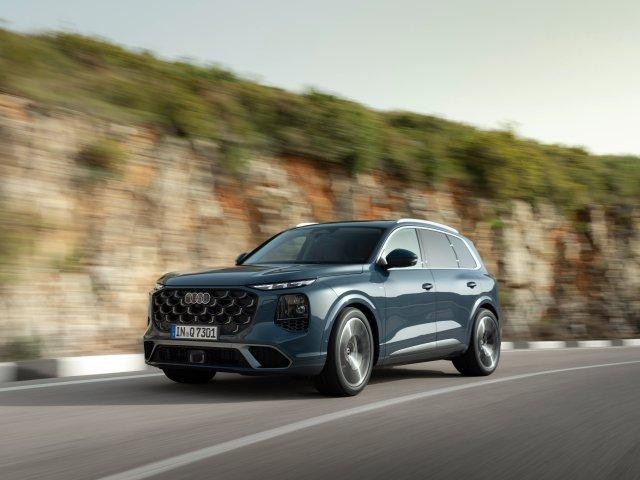 Audi выкатила новую Q7 — из салона убрали почти все кнопки Audi выкатила новую Q7 — из салона убрали почти все кнопки