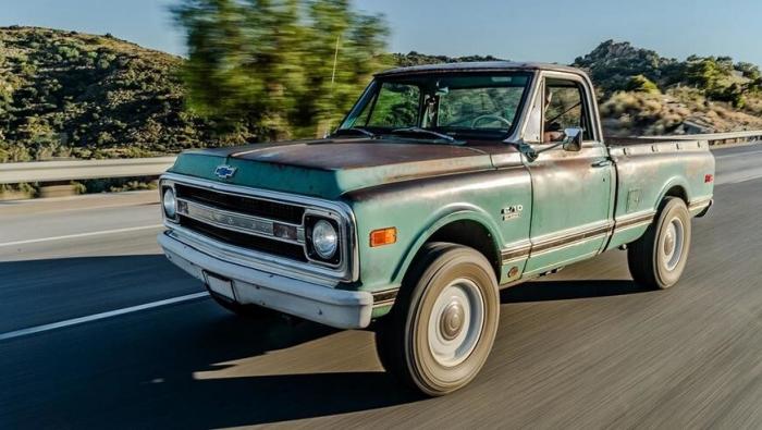 Тюнинг наоборот - новый Chevrolet Silverado превратили в классический C10 Тюнинг наоборот - новый Chevrolet Silverado превратили в классический C10