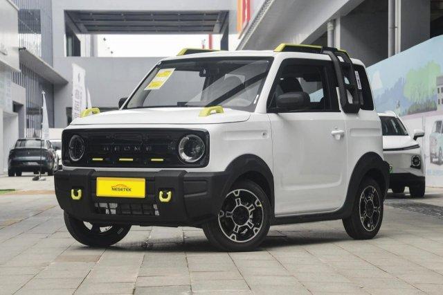 Geely выпустила электромобиль за 300 тысяч рублей