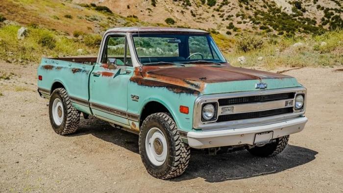 Тюнинг наоборот - новый Chevrolet Silverado превратили в классический C10 Тюнинг наоборот - новый Chevrolet Silverado превратили в классический C10