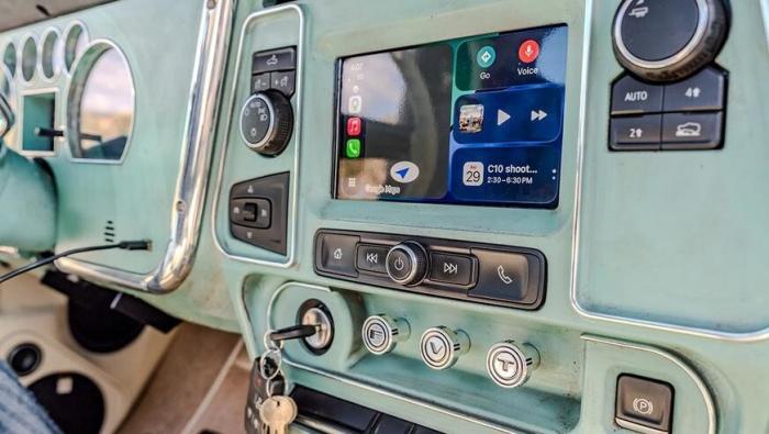 Тюнинг наоборот - новый Chevrolet Silverado превратили в классический C10 Тюнинг наоборот - новый Chevrolet Silverado превратили в классический C10