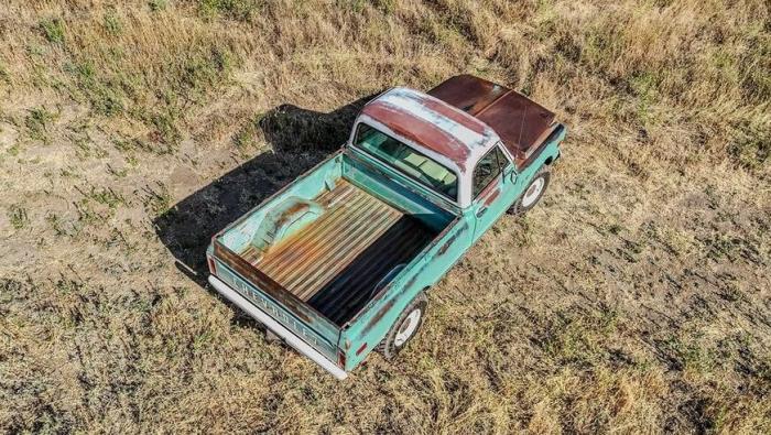 Тюнинг наоборот - новый Chevrolet Silverado превратили в классический C10 Тюнинг наоборот - новый Chevrolet Silverado превратили в классический C10