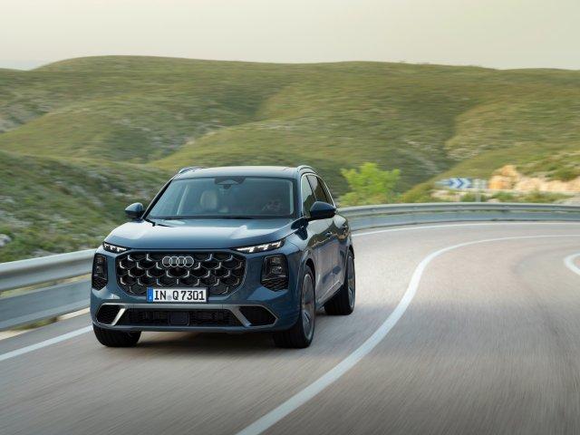 Audi выкатила новую Q7 — из салона убрали почти все кнопки Audi выкатила новую Q7 — из салона убрали почти все кнопки