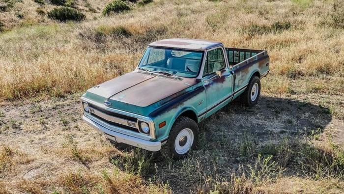 Тюнинг наоборот - новый Chevrolet Silverado превратили в классический C10 Тюнинг наоборот - новый Chevrolet Silverado превратили в классический C10