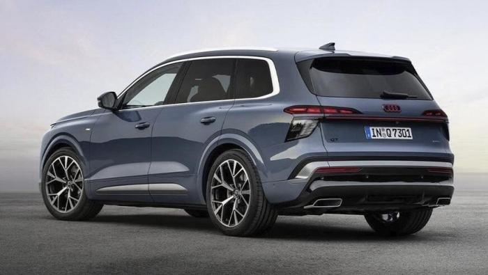 Такой будет новая Audi Q7