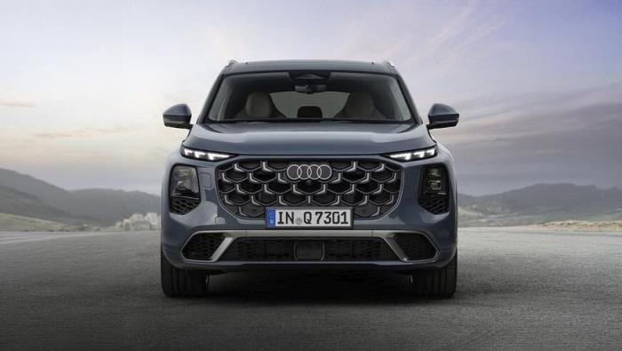 Такой будет новая Audi Q7